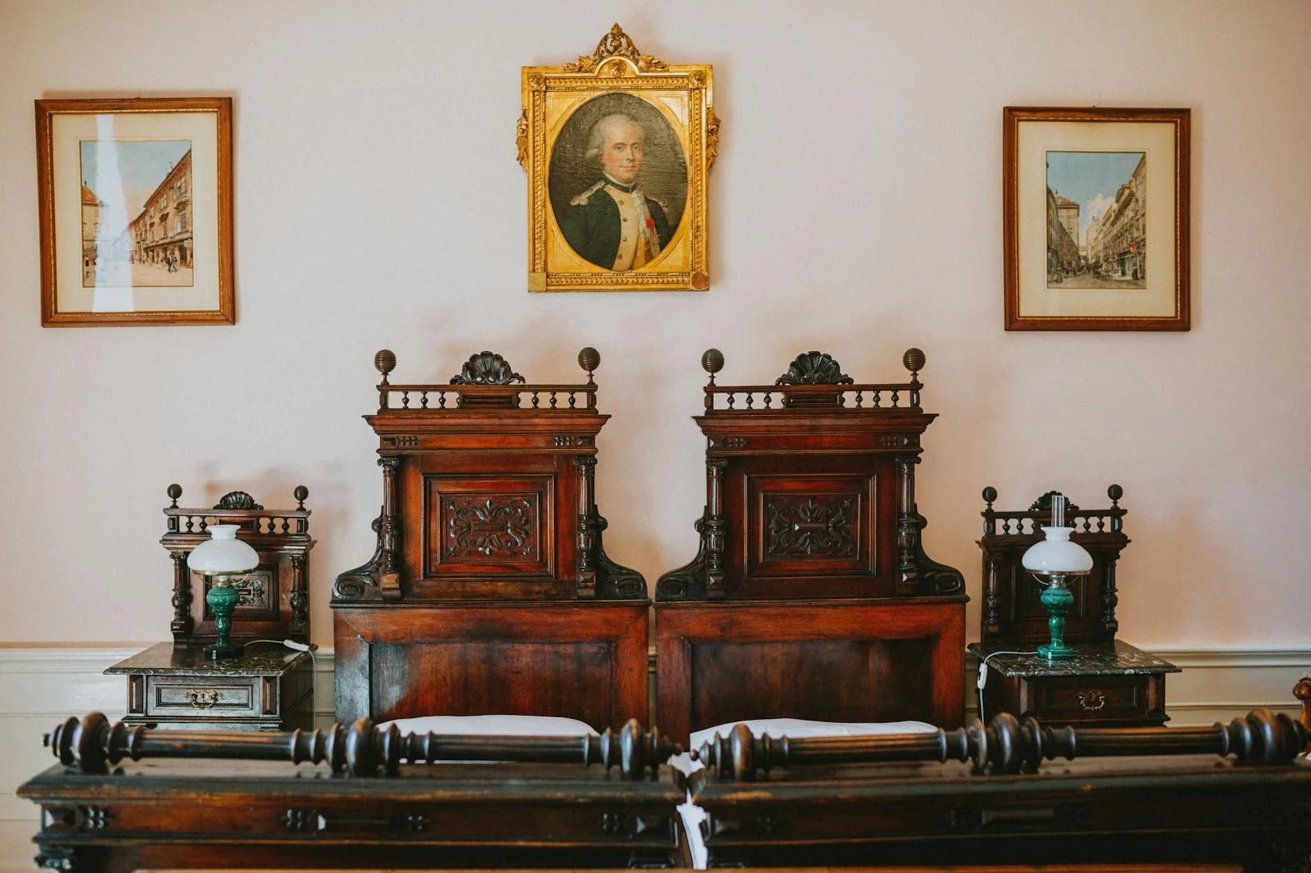 Vintage Room With Antique Twin Beds And 3