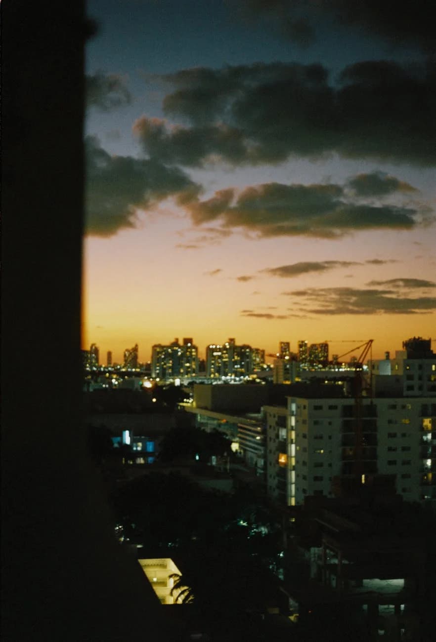 Loc A Picturesque View Of Miami S Skyline At 1