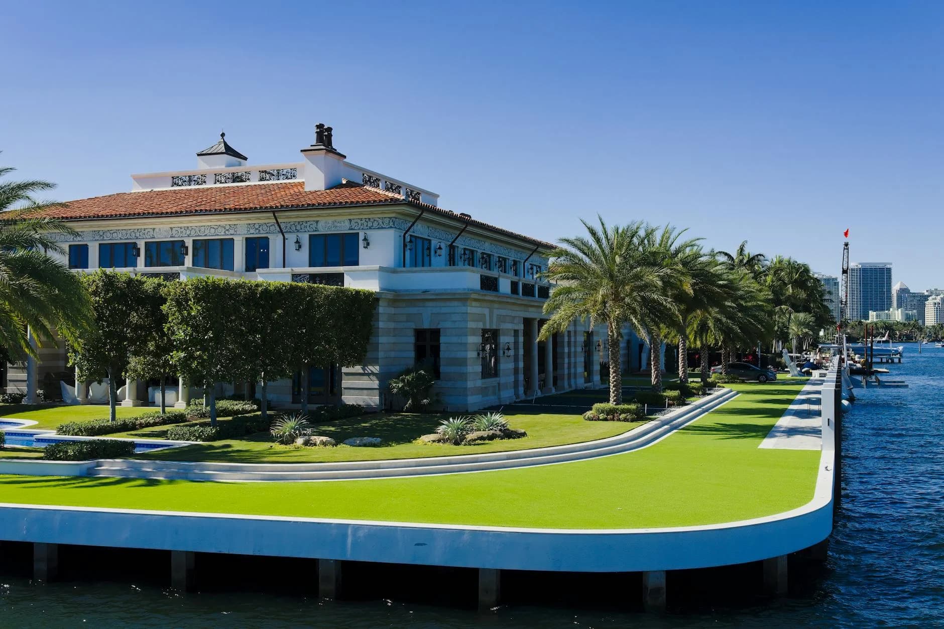 Elegant Waterfront Mansion With Lawn And 2