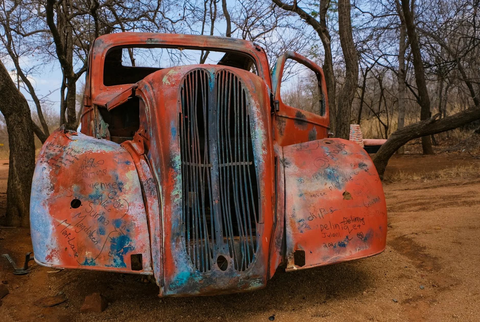 How to Decide What to Keep, Donate, or Toss