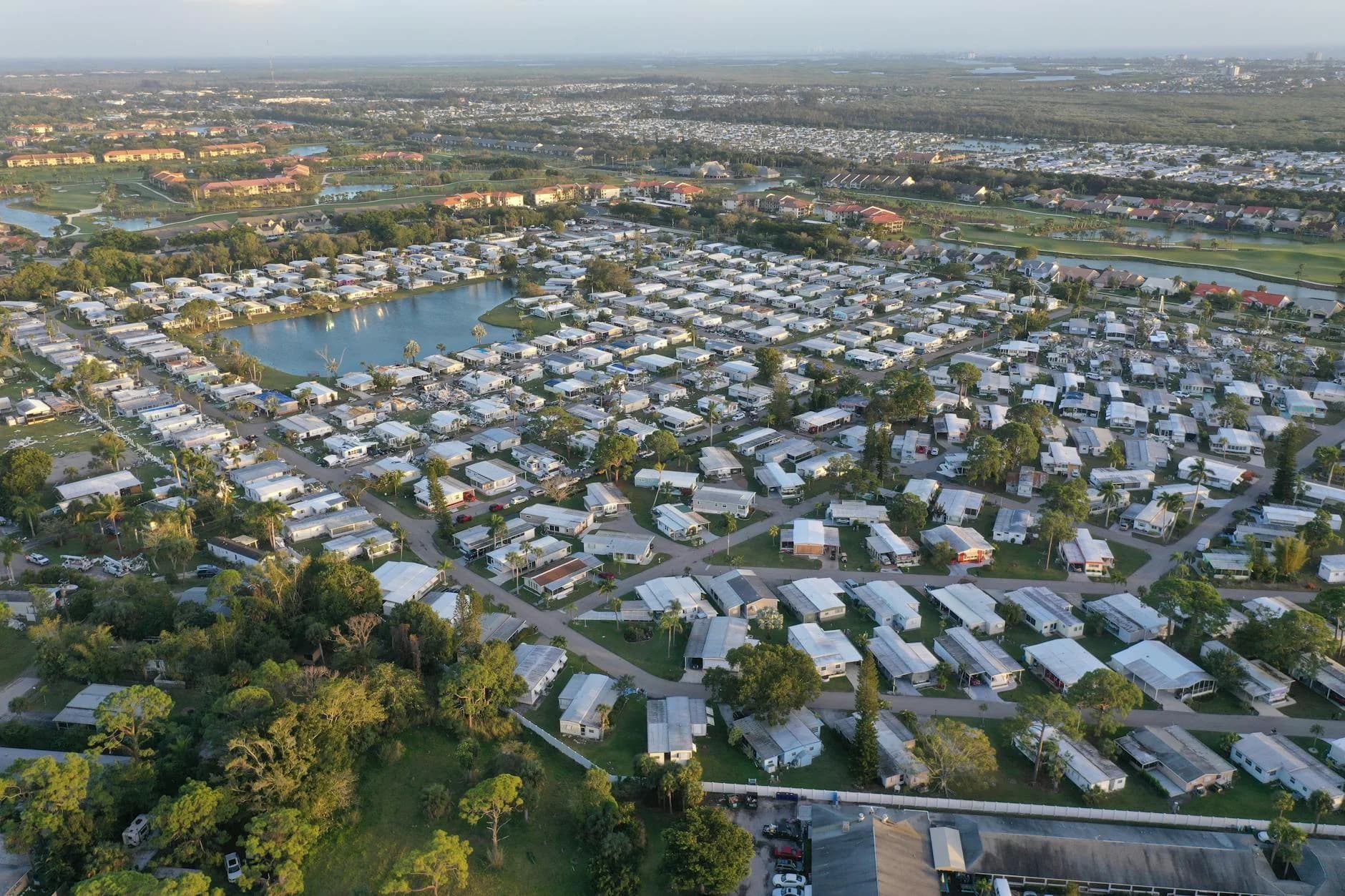 Loc Scenic Aerial Shot Of A Sprawling Reside 1