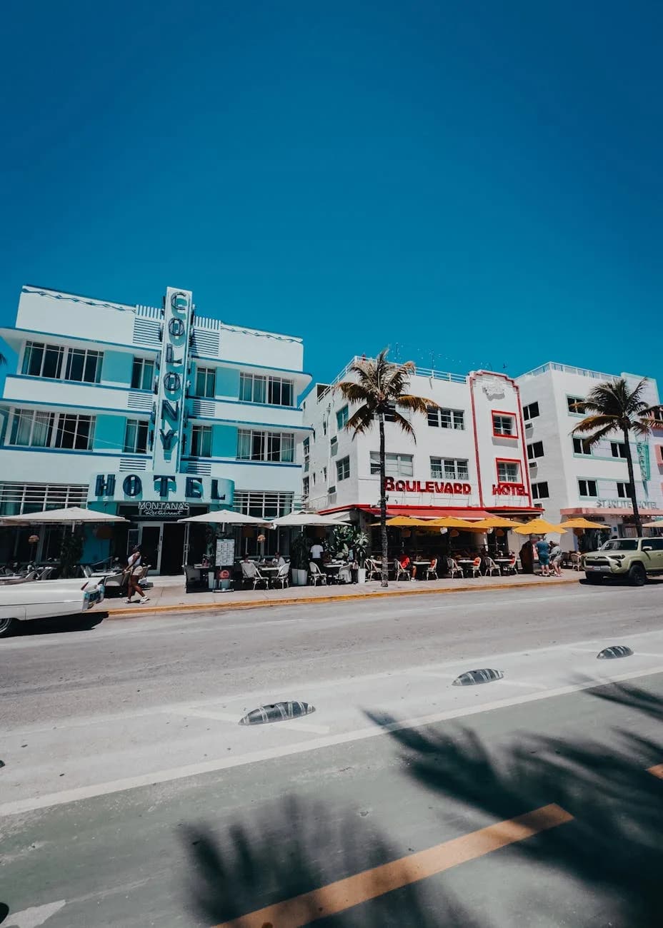 Colorful Scene Capturing Miami Beach S H 2