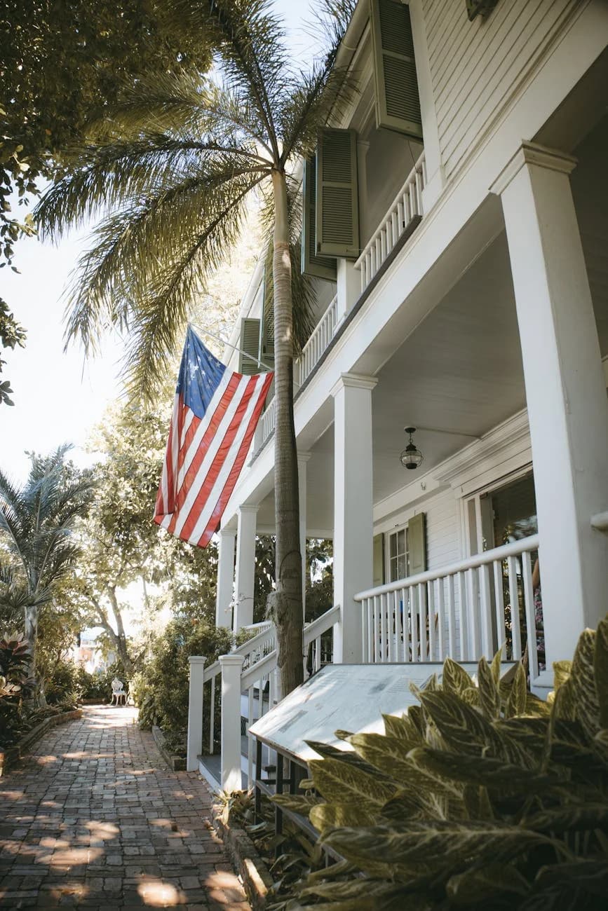 Charming Key West House With American Fl 2